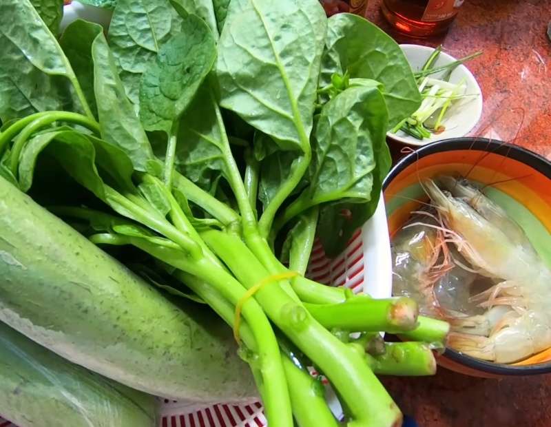 Nguyên liệu nấu canh mồng tơi, mướp, tôm