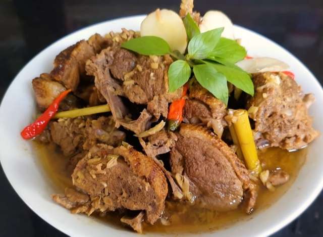 Thưởng thức thịt vịt nấu giả cầy thơm ngon, lạ miệng