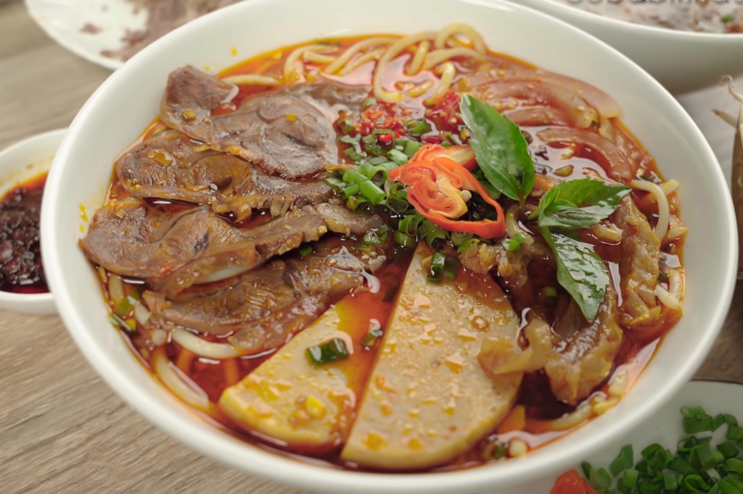 Bún bò chuẩn vị Huế