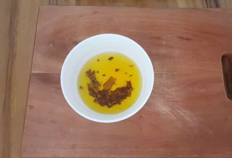 Tạo màu vàng bằng quả dành dành