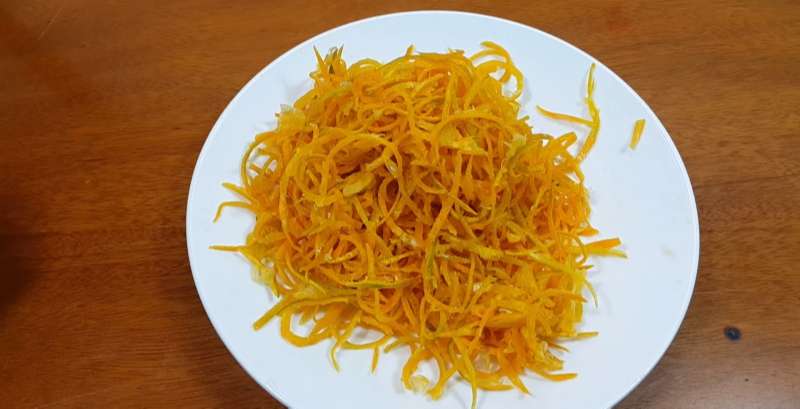 Thái sợi tắc xí muội
