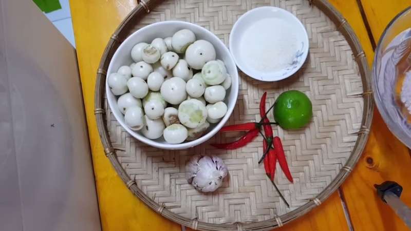 Nguy&ecirc;n liệu l&agrave;m m&oacute;n c&agrave; muối xổi