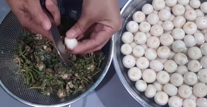 Sơ chế c&agrave; trắng&nbsp;