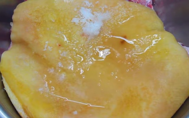 Sơ chế nguyên liệu nấu lẩu dê