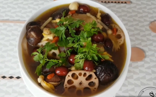 Vịt tiềm hầm ngũ quả