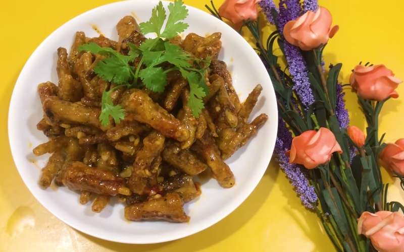 Chân gà chiên nước mắm tẩm bột năng