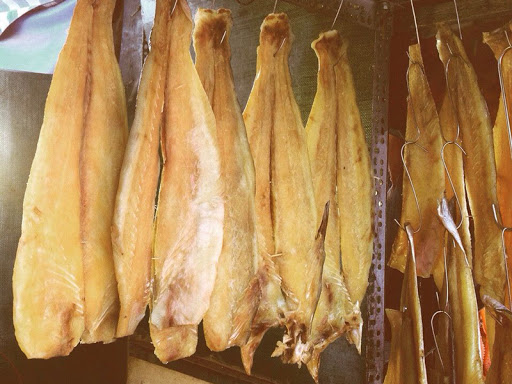 Chọn mua khô cá tra loại ngon