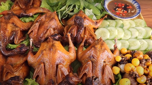 Gợi ý cho bạn cách làm cút chiên bơ vàng giòn