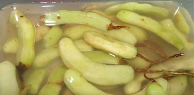 Me đun chín tới cho nở mềm