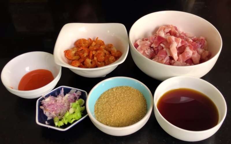 Nguyên liệu món cơm cháy kho quẹt