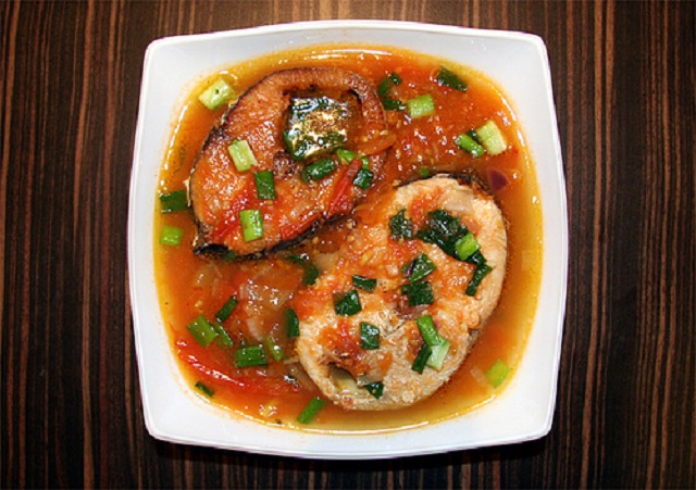 Thành phẩm cá thu sốt chua ngọt