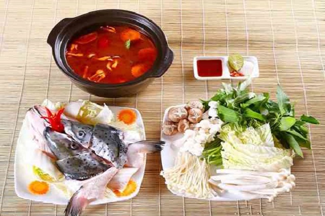 Thưởng thức món lẩu cá thu đổi gió cho những ngày cuối tuần