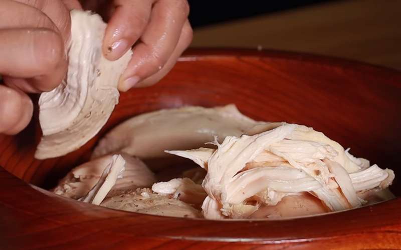 xé sợi thịt gà